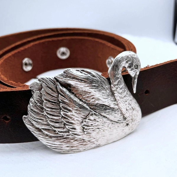 LAURA: Antique Silver Swan Belt Buckle: Pewter Animal Buckle