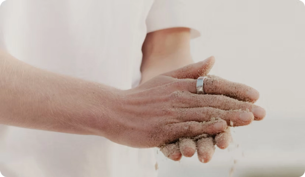 Shop Oura Ring 4: Gold