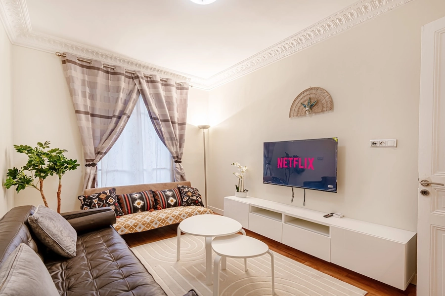 Rental unit in Saint-Maur-des-Fossés · ★4.90 · 1 bedroom · 2 beds · 1 bath
