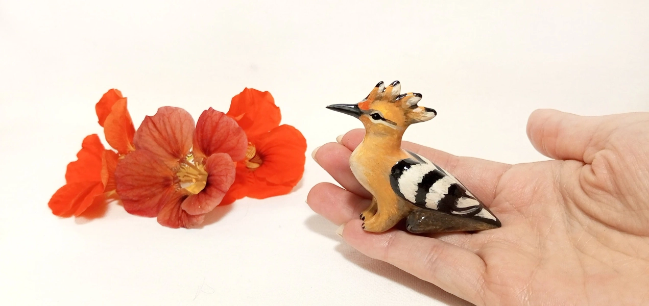 Hoopoe Griffin figure TO ORDER Small gryphon figurine Tiny clay animal Cute sculpture Mystical Decor mini statue Bird griffon totem gift
