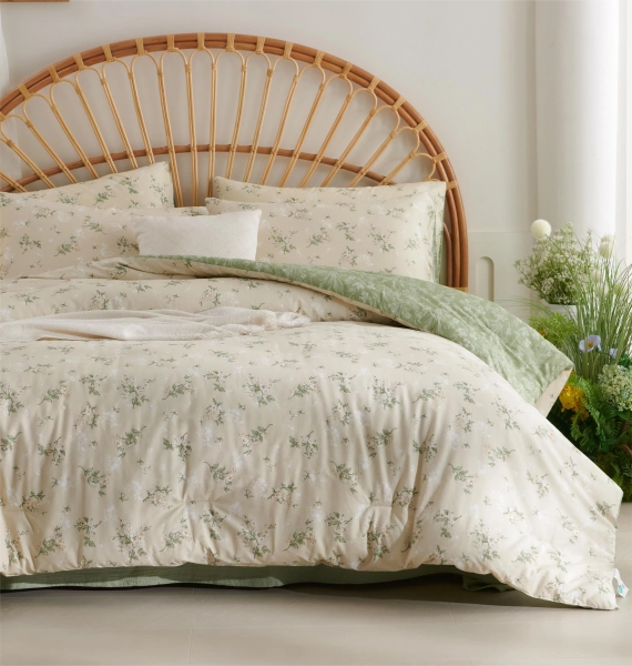 Nayoroom 3 Pieces Beige Green Floral Reversible Comforter Set Aesthetic Cottagecore Style Green Leaf Soft And Lightweight Bedding Set