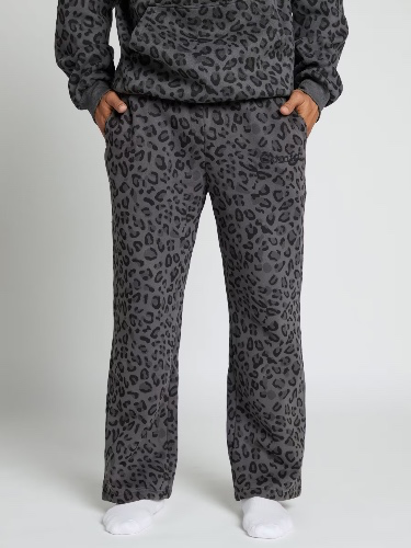 Minimalist Straight Leg Sweatpants
