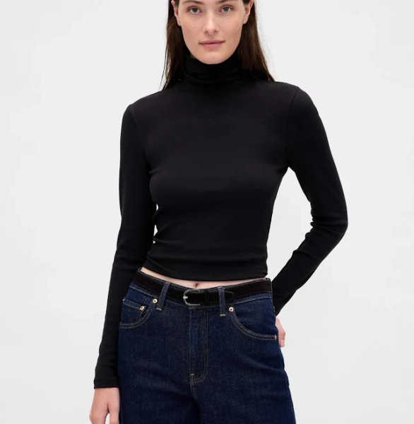 Gap Women's Modern Turtleneck