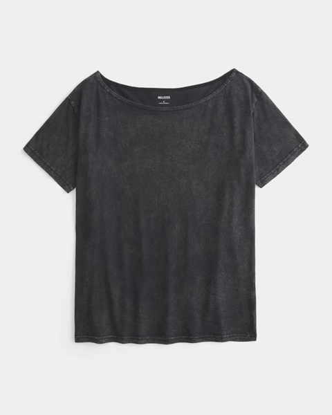 Easy Off-the-Shoulder T-Shirt