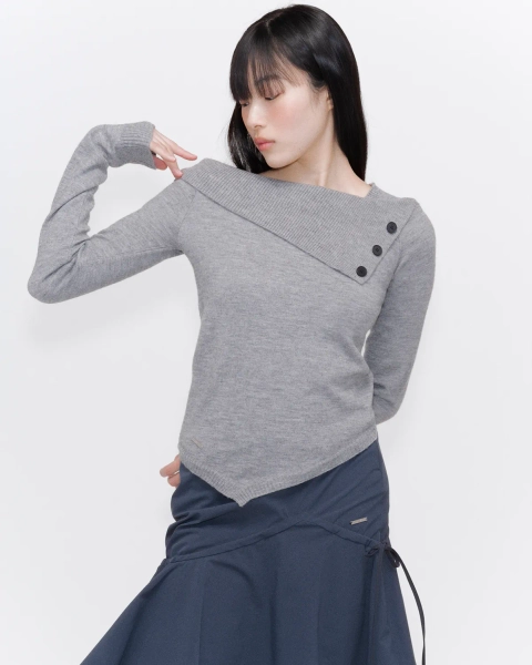 Oblique line button knit grey
