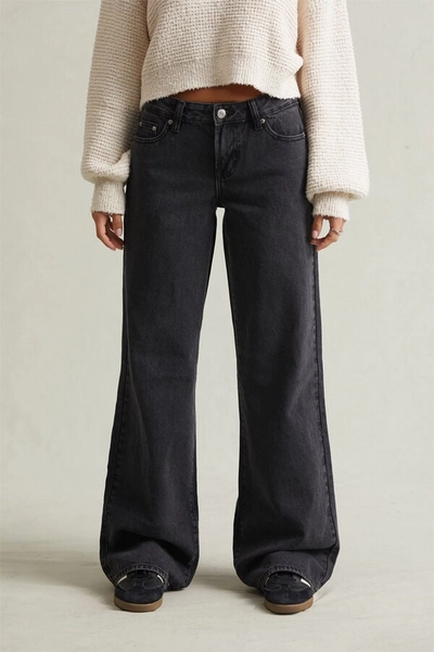 Casey Low Rise Baggy Jeans Washed Black