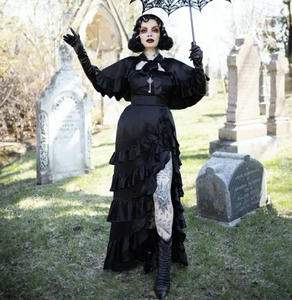 Blackwood Castle Katarina Corset Dress & Capelet