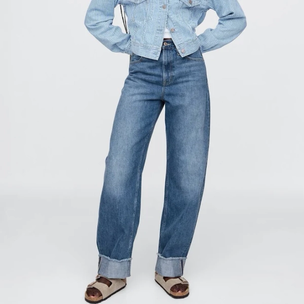 Gap Women's High Rise Cuffed Barrel Jeans
