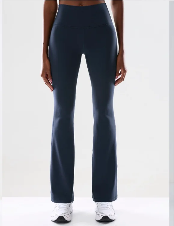 BUTTER Cheeky Hi-Rise Flare 32" Legging
