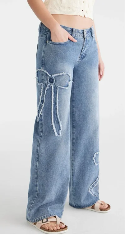 Low-Rise Baggy Wide Leg Frayed Bows Jean