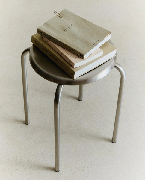 STAINLESS STEEL STOOL
