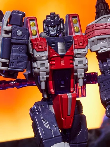 Transformers: Legacy United Voyager Cybertron Universe Starscream