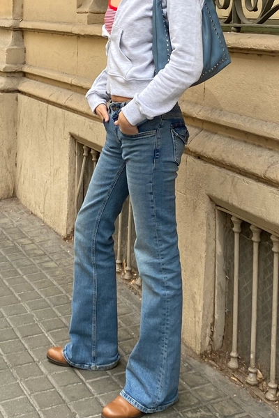 Low waist flared jeans
