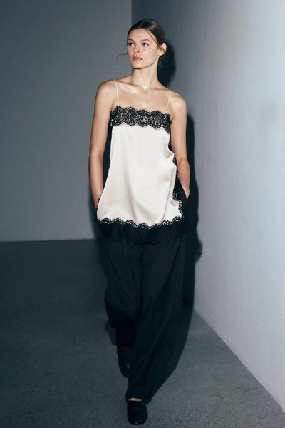 SATIN EFFECT LACE TOP ZW COLLECTION