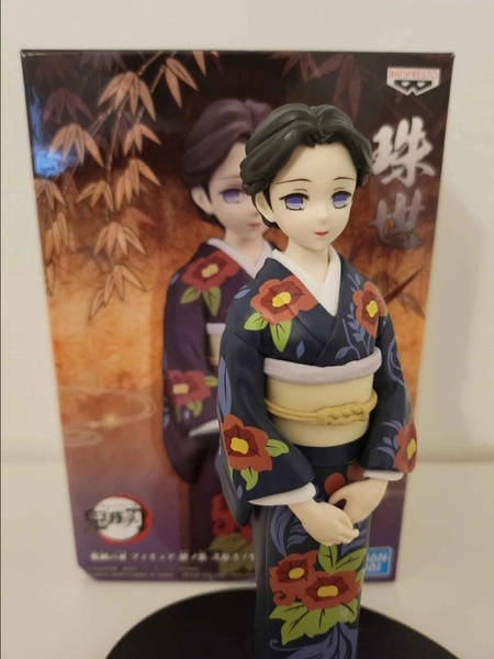 lady tamayo anime demon slayer Figure From Demonslayer 