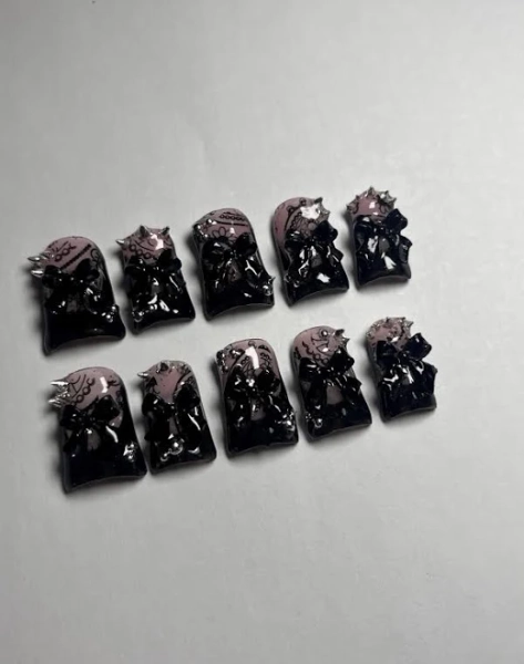 Short grunge black press on nails|handmade|dark aesthetic| dark coquette nails|black nails|