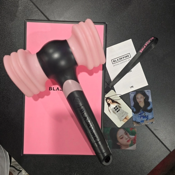 Black and Pink Lightstick