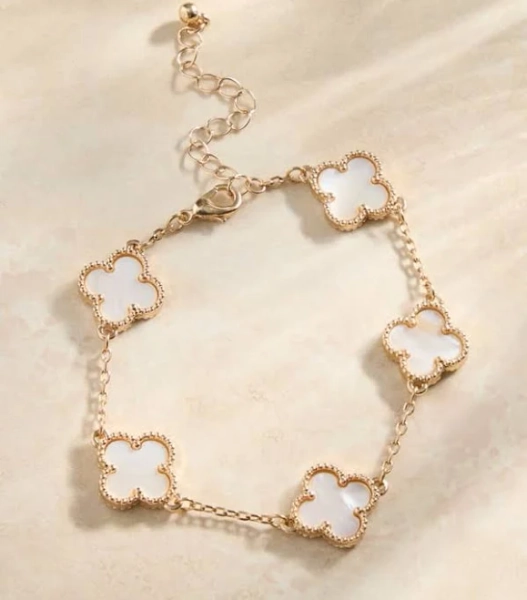 Altar'd State Double Sided Clover Bracelet in Gold