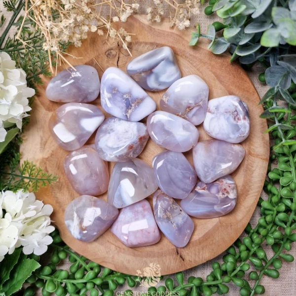 Lavender Chalcedony Tumbled Stone, Crystal Gemstone Polished Natural High Quality Grade Mineral Rock Purple Lilac Pink Cloudy Turkey Soothe - Etsy Belgium