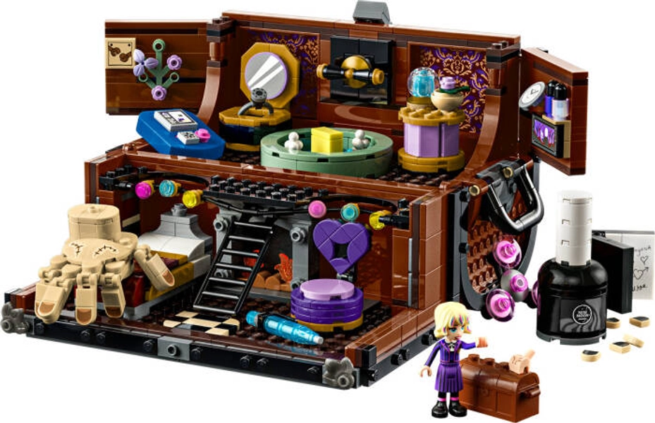 76785 LEGO® Wednesday Şey’in Dairesi