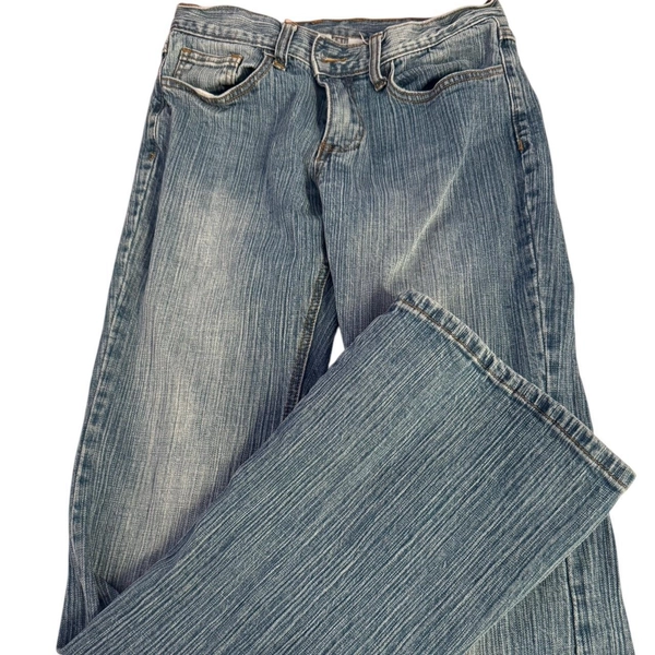 john galt brielle '90s bootcut low rise jeans
-...