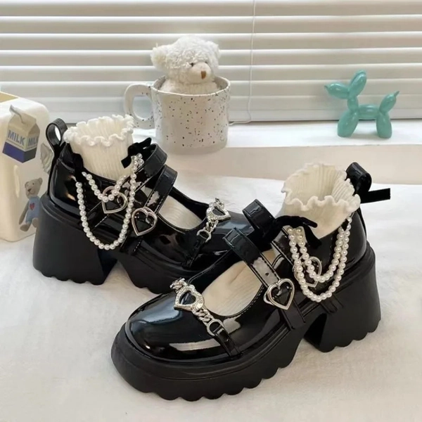 2025 Sweet Heart-Shaped Buckle Lolita Shoes Metal Decoration Chunky Heels Pumps