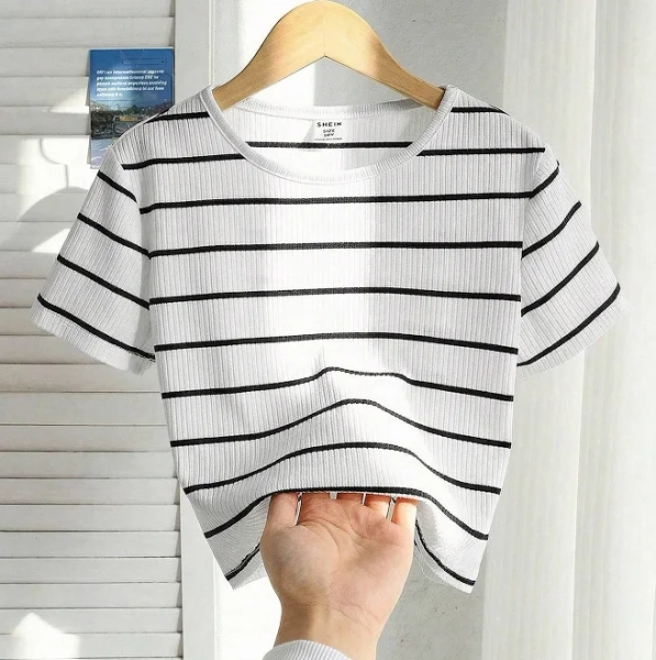 SHEIN Tween Girls' Casual Crew Neck Short Sleeve Striped Top