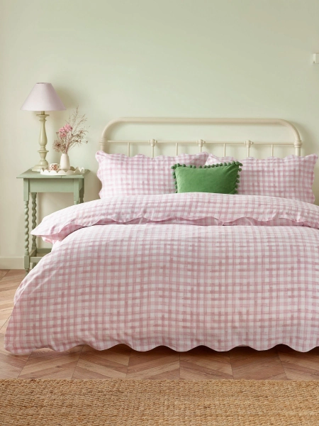 Furn Scalloped Edge Gingham Duvet Set