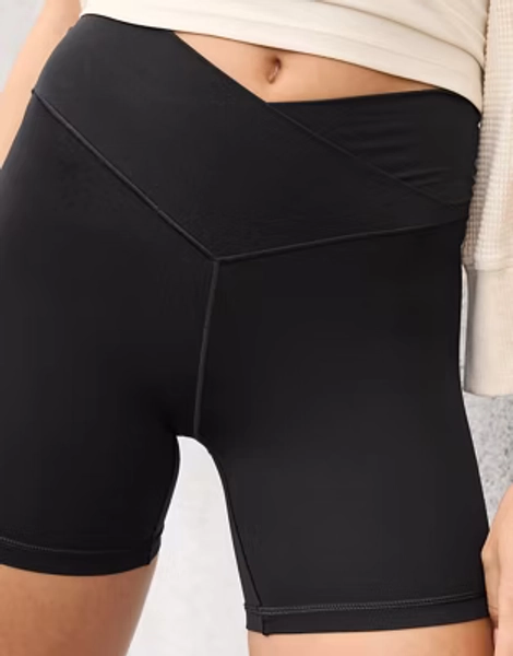 ❤️ ❤️ MEDIUM OFFLINE By Aerie Real Me Crossover 5" Bike Short