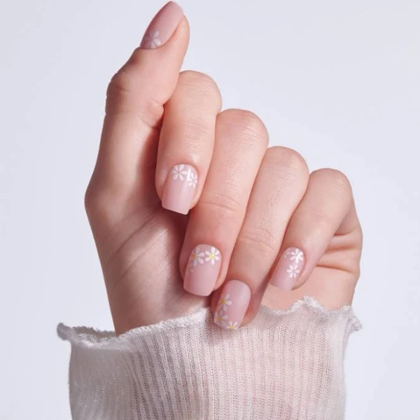 KISS Core Press-On Fake Nails