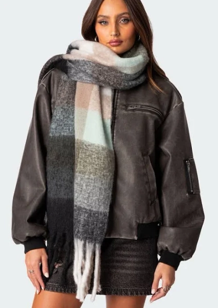 Edikted Feel Good Super Soft Scarf