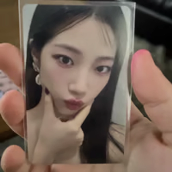 Kazuha weverse egg photocard!