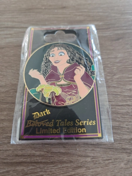 Disney Pins Dsf Dark Tales Beloved Tales Mother Gothel Rapunzel Le 300 