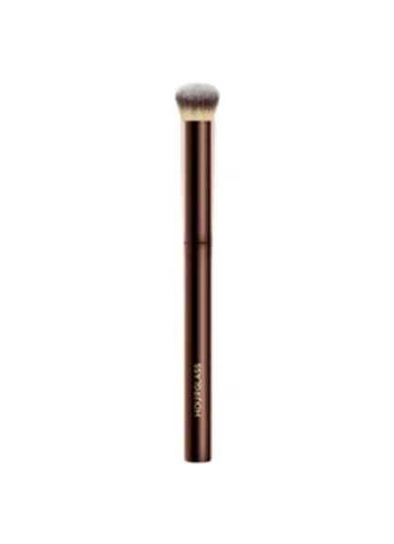 Hourglass VANISH™ Seamless Finish Concealer Brush - concealerkwast - Bruin