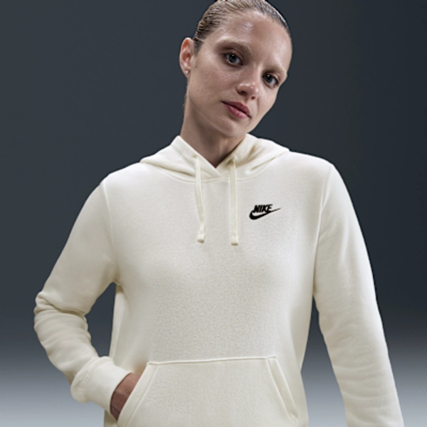 Nike Sportswear Club Fleece Women's Pullover Hoodie
