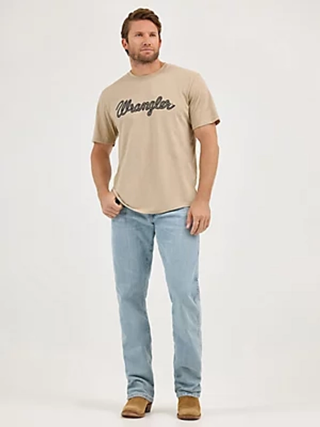 Men's Wrangler Retro® Relaxed Fit Bootcut Jean in Crest