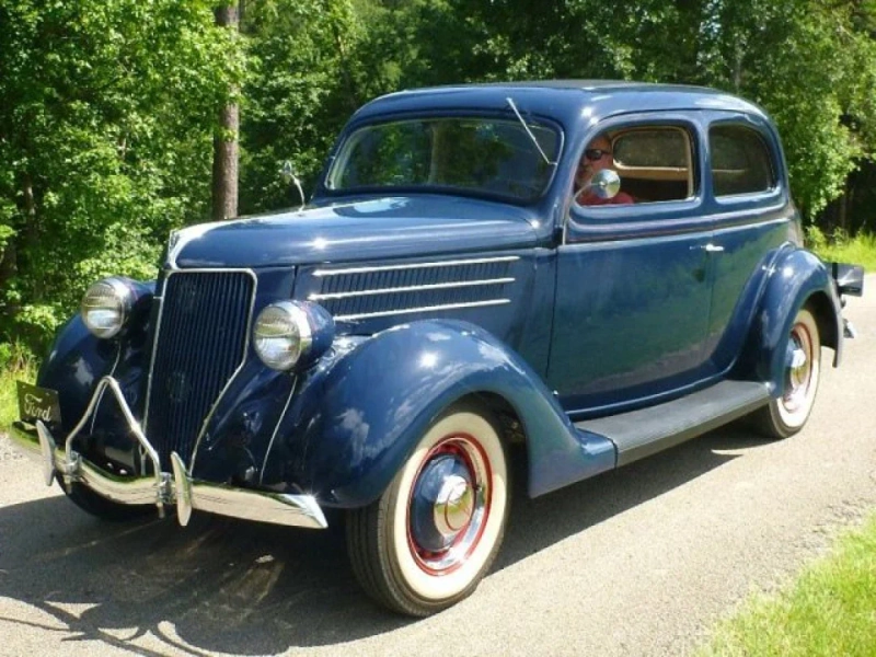 1936 Ford Model 68