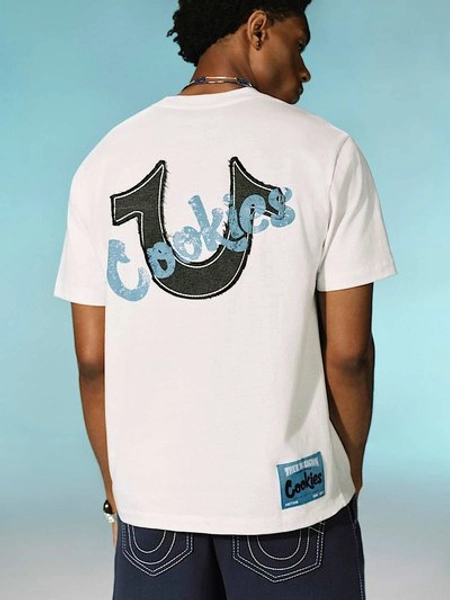TRUE RELIGION X COOKIES APPLIQUÉ TEE