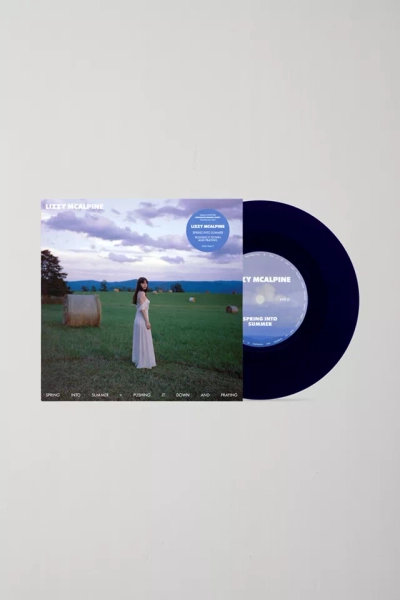 Lizzy McAlpine - Spring Into Summer / Pushing It Down And Praying UO Exclusive 7-inch Single