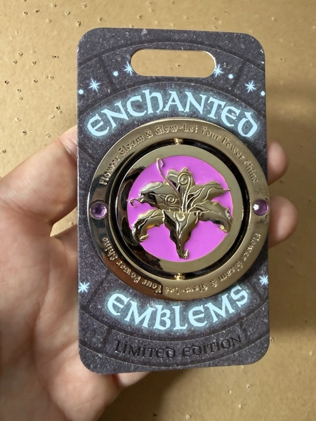 Rapunzel Enchanted Emblems Tangled Pin- Flynn Flower LE Disney