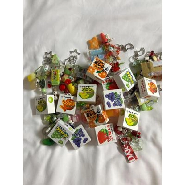Japanese Snoopy Fruit Gum Keychain, Kawaii Trinket Accessory