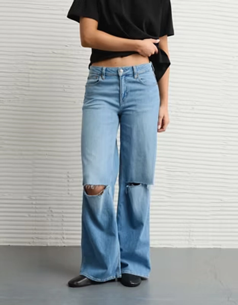 AE Dreamy Drape Stretch Ripped Low-Rise Baggy Wide-Leg Jean