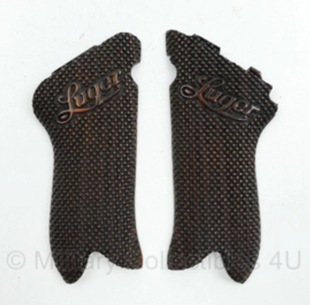 Luger P08 Grips Text