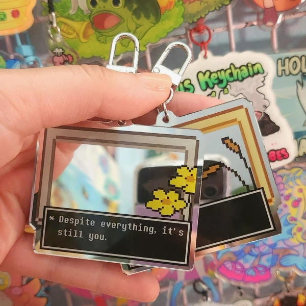 ⭐️⭐️Mirror Despite Everything Keychain