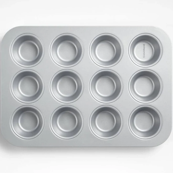 Crate & Barrel 12-Cup Muffin Pan