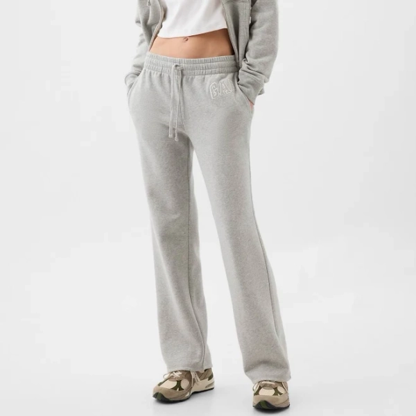 Gap Women's Logo Sweatpants
