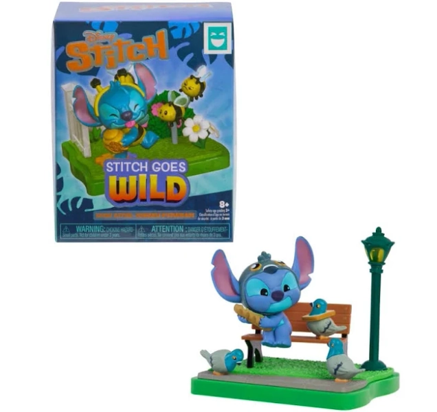 Disney Stitch Goes Wild Scene Setter Mystery Vinyl Figure Lilo & Stitch