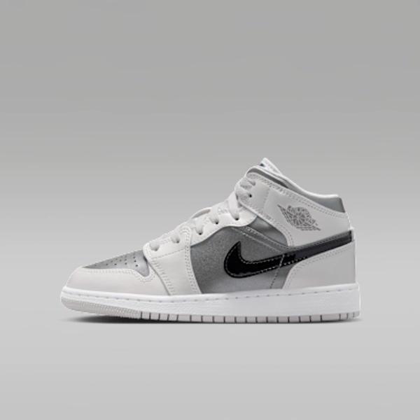 Air Jordan 1 Mid SE Big Kids' Shoes