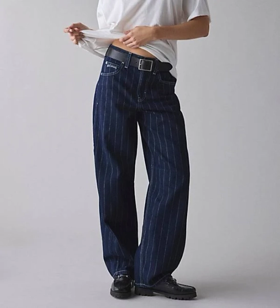 BDG Logan Printed Buckle Baggy Barrel Jean