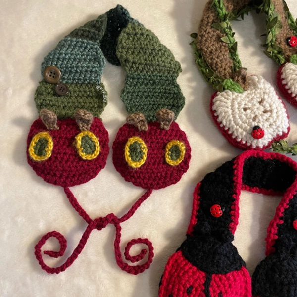Hungry Caterpillar Earmuffs  - Zel ʚ♡ɞ's Ko-fi Shop